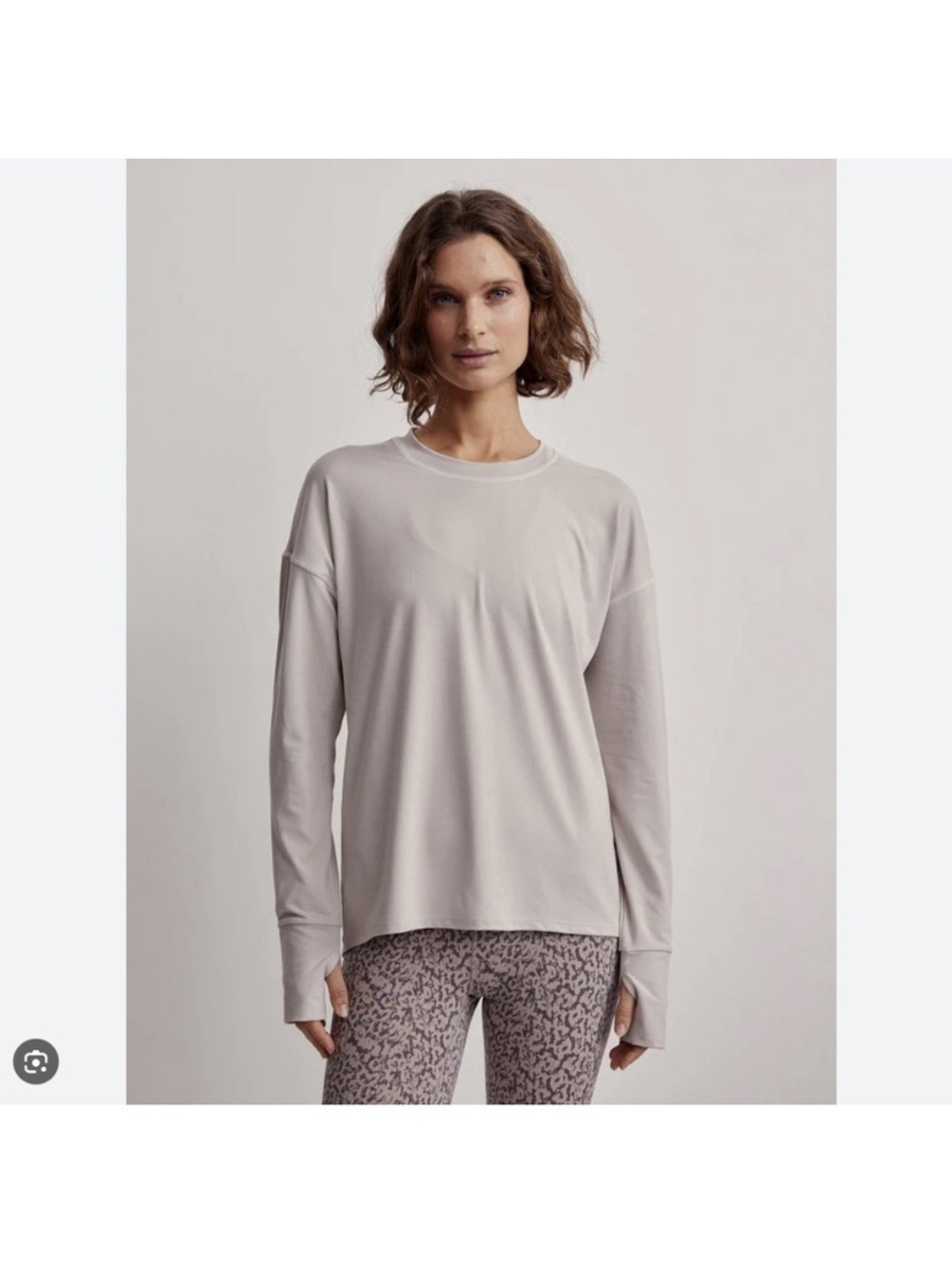 Varley Cella Beige Oatmeal Long Sleeve Thumb Hole Athletic Tee Size Small